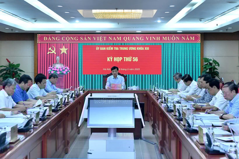 Tại các kỳ họp, Ủy ban Kiểm tra Trung ương xem xét và đề nghị cấp có thẩm quyền xem xét, thi hành kỷ luật đảng viên vi phạm. (Ảnh: Đăng Khoa)
