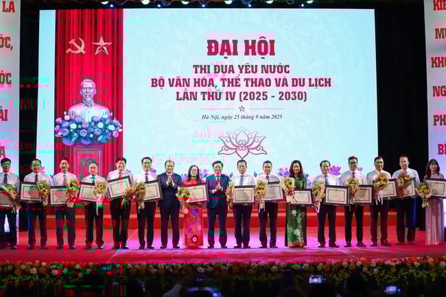 Vinh danh các tập thể cá nhân tiêu biểu tại Đại hội thi đua yêu nước Bộ VHTTDL lần thứ IV, năm 2025 - Ảnh 5.