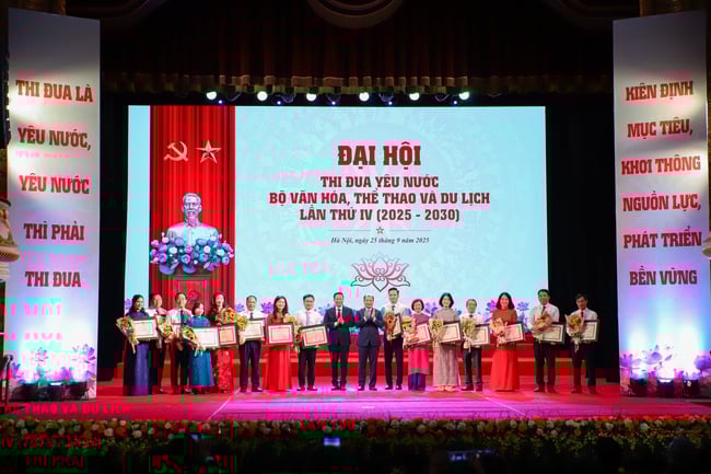 Vinh danh các tập thể cá nhân tiêu biểu tại Đại hội thi đua yêu nước Bộ VHTTDL lần thứ IV, năm 2025 - Ảnh 6.