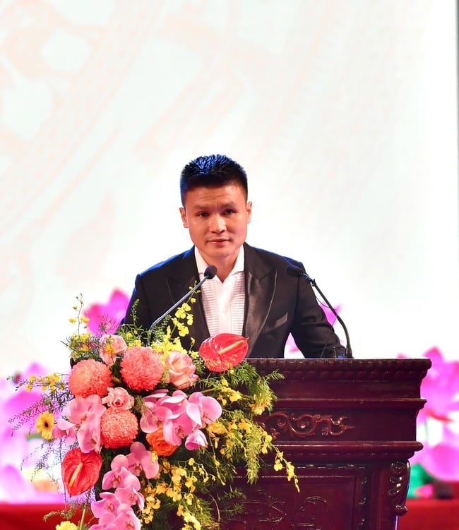 Nguyễn Quang Hải: Gương mặt tài năng, phẩm chất và tinh thần thi đua yêu nước - Ảnh 2.