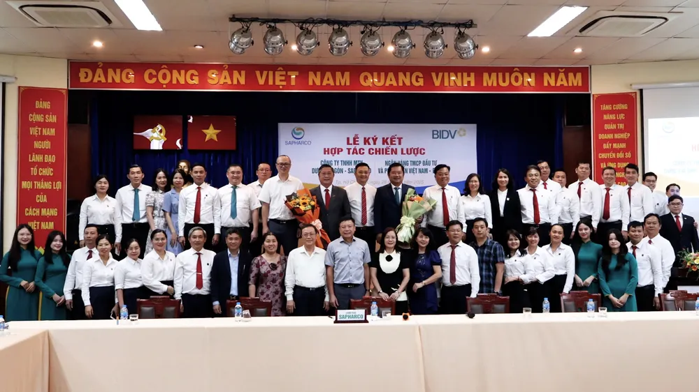 hinh toan canh.jpg