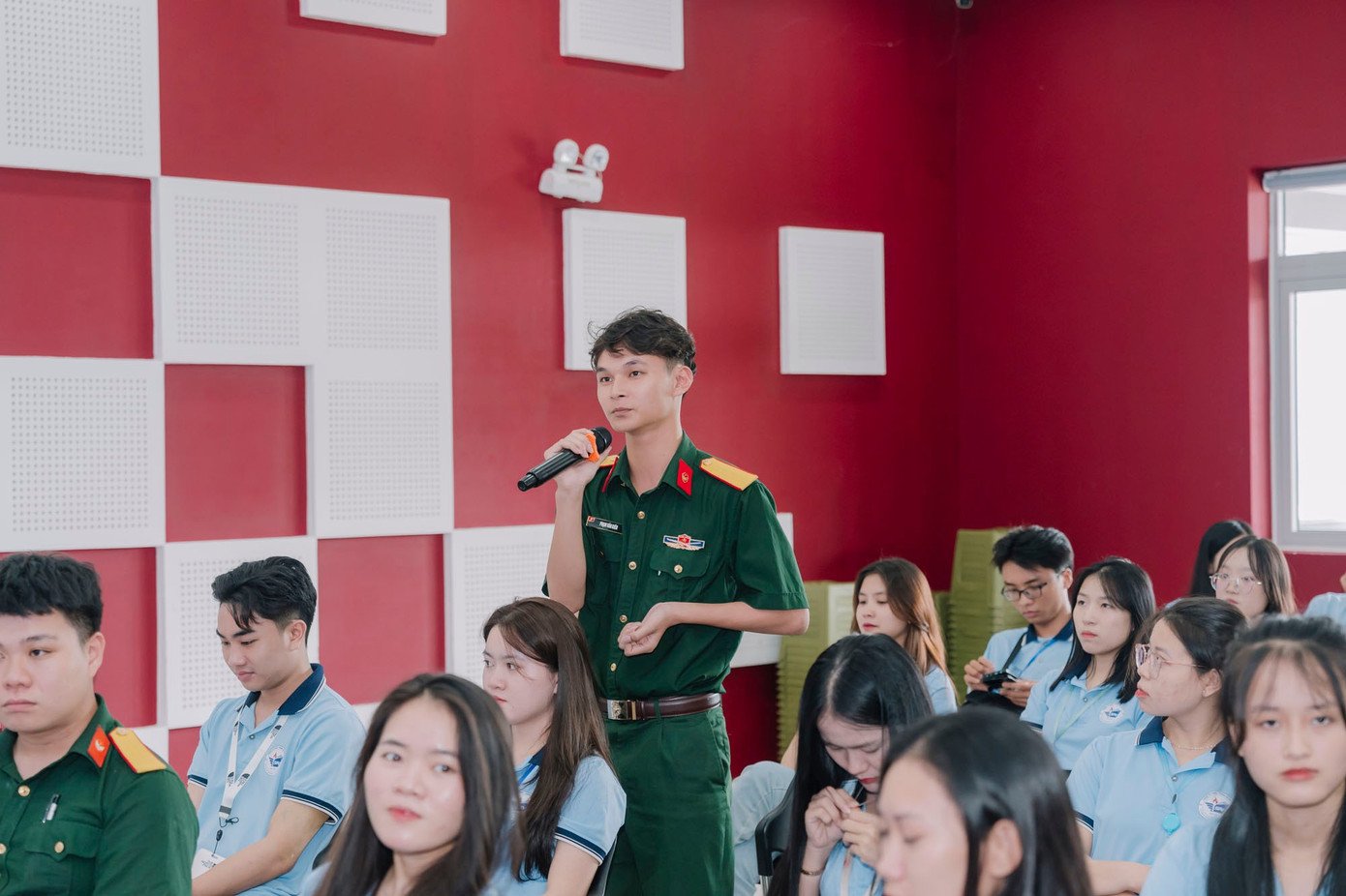 xmn07375.jpg