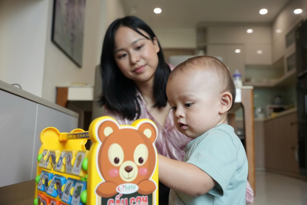 គ្រួសារ​បញ្ញវន្ត​វ័យ​ក្មេង​លា​ឈប់​ពី​ការងារ​រាប់​ពាន់​លាន​ដុល្លារ​នៅ​អាមេរិក នាំ​ដើម​ទុន​មក​ស្រុក​កំណើត​វិញ - 4