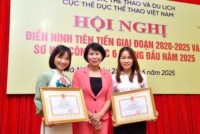 HLV Trần Thị Vui: Đóa hoa tiêu biểu trong phong trào thi đua yêu nước của Thể thao Việt Nam - Ảnh 2.