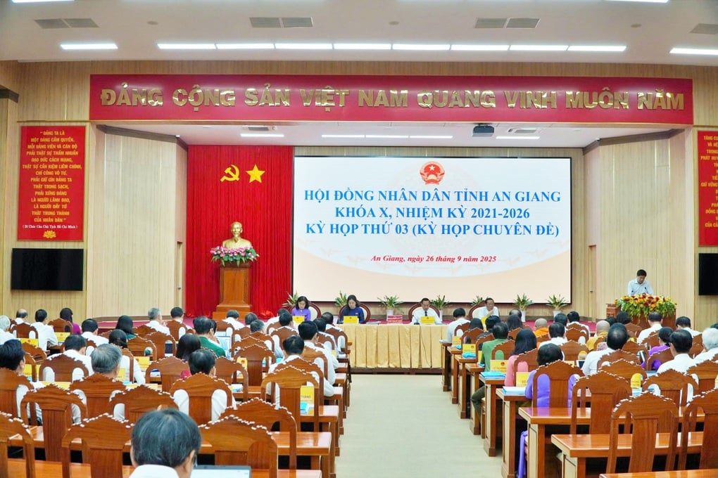 Miễn nhiệm chức Phó Chủ tịch UBND tỉnh An Giang với ông Giang Thanh Khoa - 1