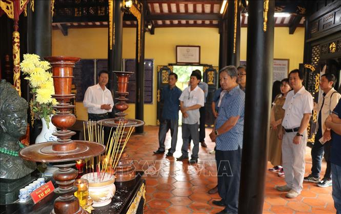 ចំណងជើងរូបថត