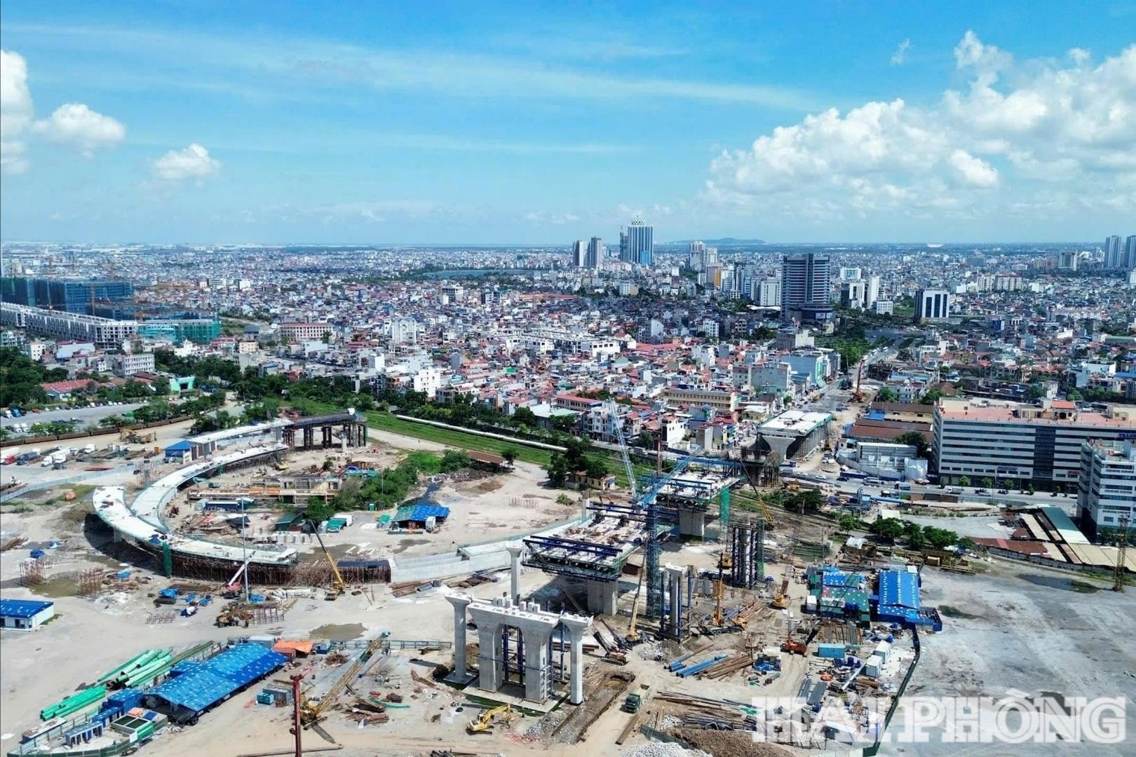 anh-cau-nguyen-trai(1).jpg