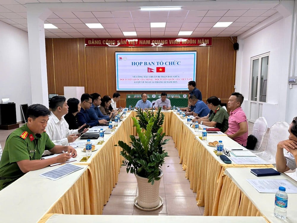 Deploying preparations for the two matches between Vietnam and Nepal in the 2027 Asian Cup qualifiers - photo 1