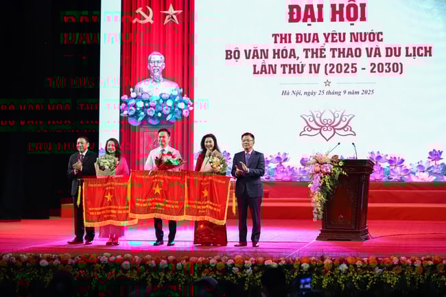 Vinh danh các tập thể cá nhân tiêu biểu tại Đại hội thi đua yêu nước Bộ VHTTDL lần thứ IV, năm 2025 - Ảnh 3.