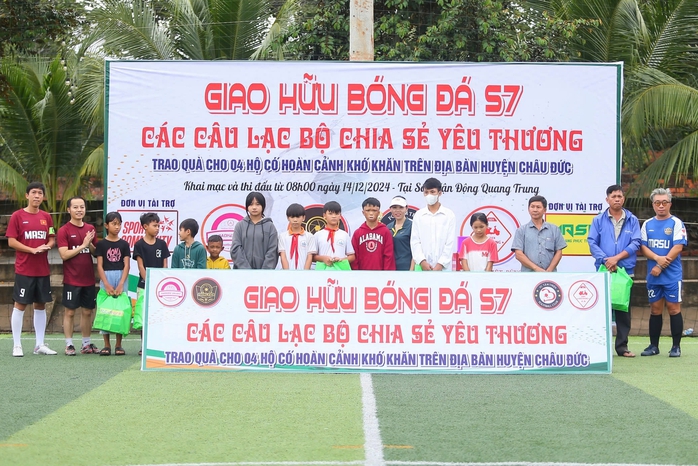Trận đấu thiện nguyện quyên góp, tặng quà người nghèo ở Bà Rịa - Vũng Tàu- Ảnh 1.