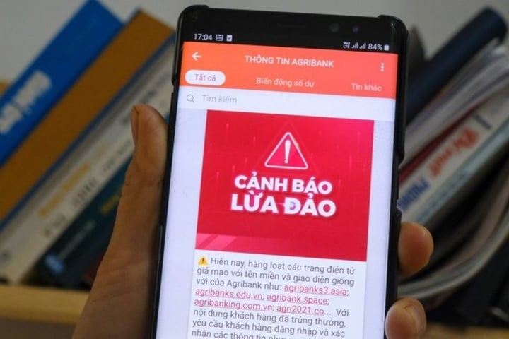 国立銀行は詐欺の兆候がある約60万件の口座を徴収した。