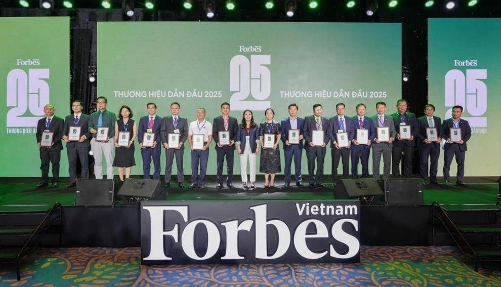 AIG được vinh danh Top 25 thương hiệu dẫn đầu năm 2025 - 1