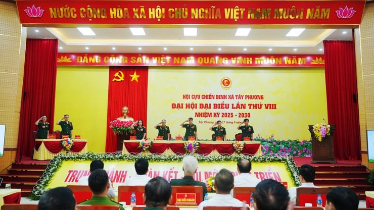 Đồng chí Đỗ Như Trường được chỉ định giữ chức Chủ tịch Hội Cựu chiến binh xã Tây Phương- Ảnh 3.