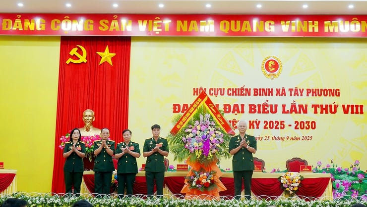 Đồng chí Đỗ Như Trường được chỉ định giữ chức Chủ tịch Hội Cựu chiến binh xã Tây Phương- Ảnh 1.