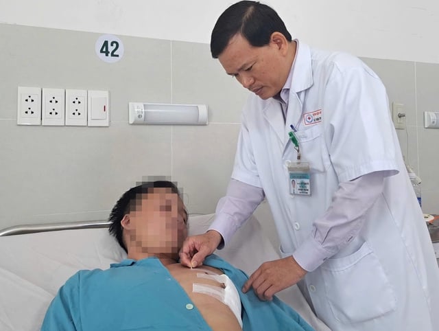 Hiếm gặp: Cắt khối u vỏ bao thần kinh bằng nội soi lồng ngực - Ảnh 1.