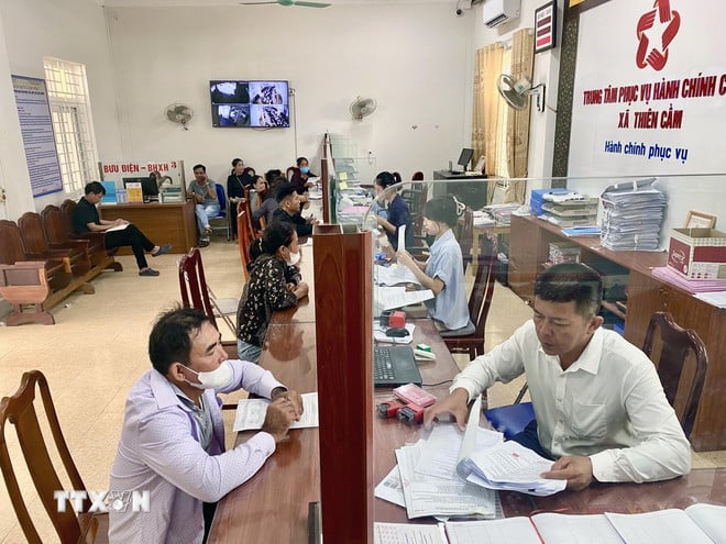 ttxvn-chinh-quyen-dia-phuong-2-cap-ha-tinh-3.jpg