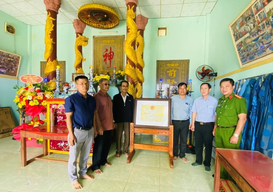 chu-quyen-bien-dao.jpg
