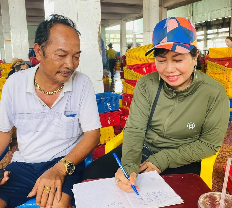 vo-chong-hoang-phuong.jpg