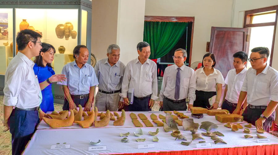 dot-khai-quat-phat-hien-nhieu-hien-vat-gia-tri-gop-them-tu-lieu-nghien-cuu-van-hoa-cham-pajpg.jpg