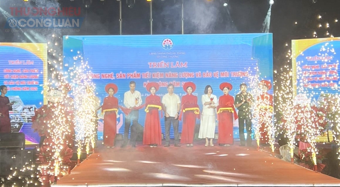 ពិធីបើកការតាំងពិព័រណ៍។