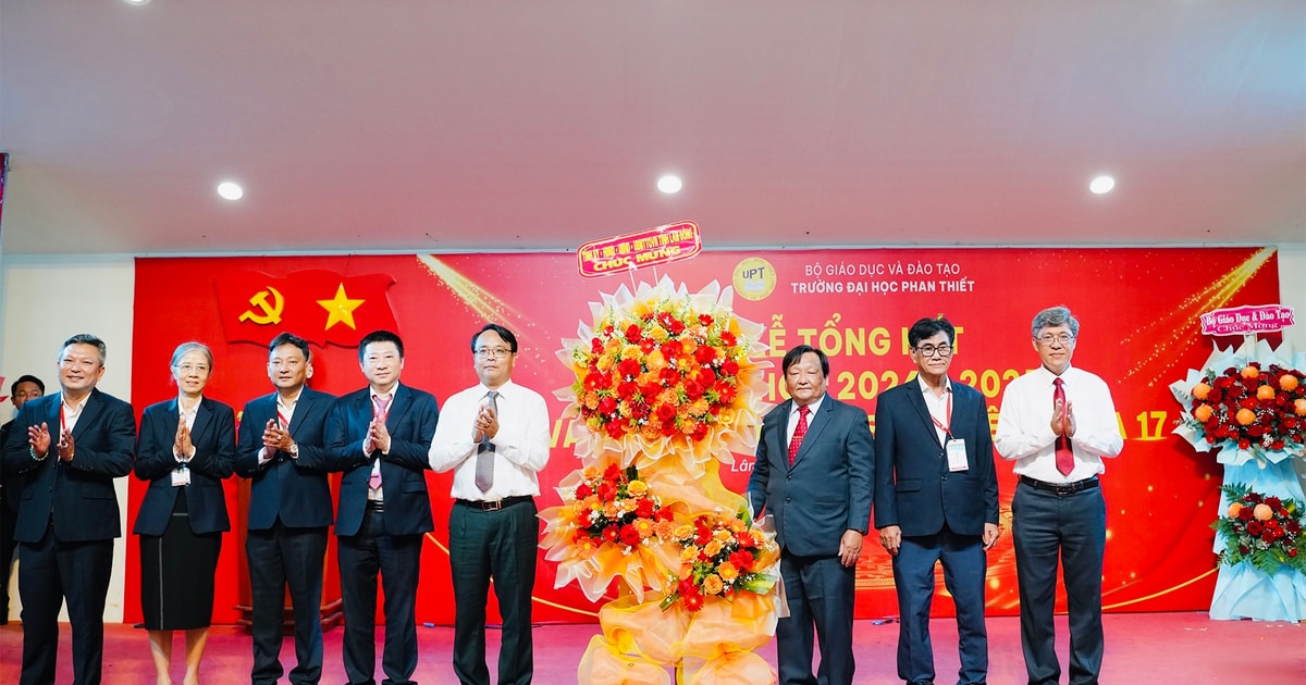 Trường Đại học Phan Thiết đón gần 900 tân sinh viên năm học mới