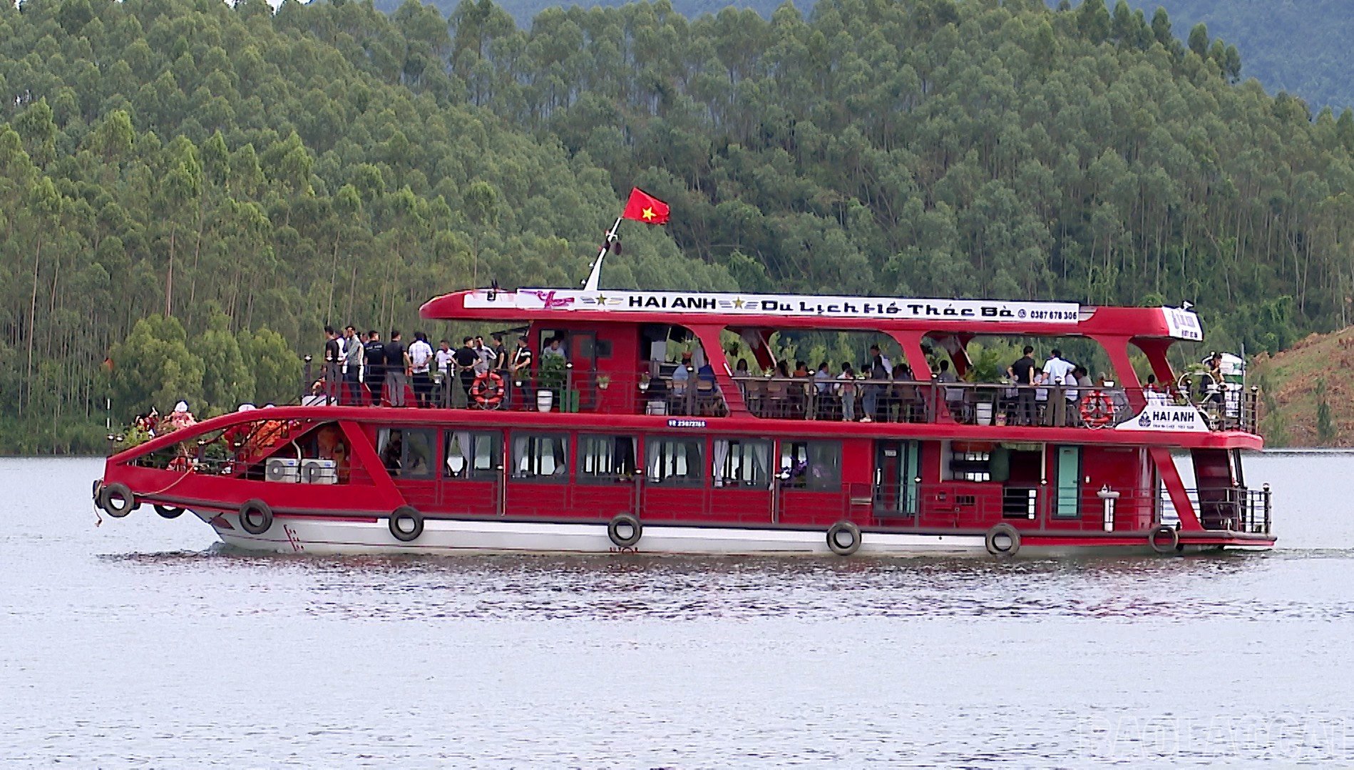 baolaocai-br_tau-du-lich.jpg