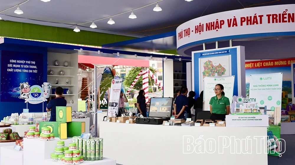 បង្ហាញ ណែនាំ និងផ្សព្វផ្សាយផលិតផលបច្ចេកវិទ្យា និងផលិតផល OCOP នៅសមាជបក្សខេត្ត