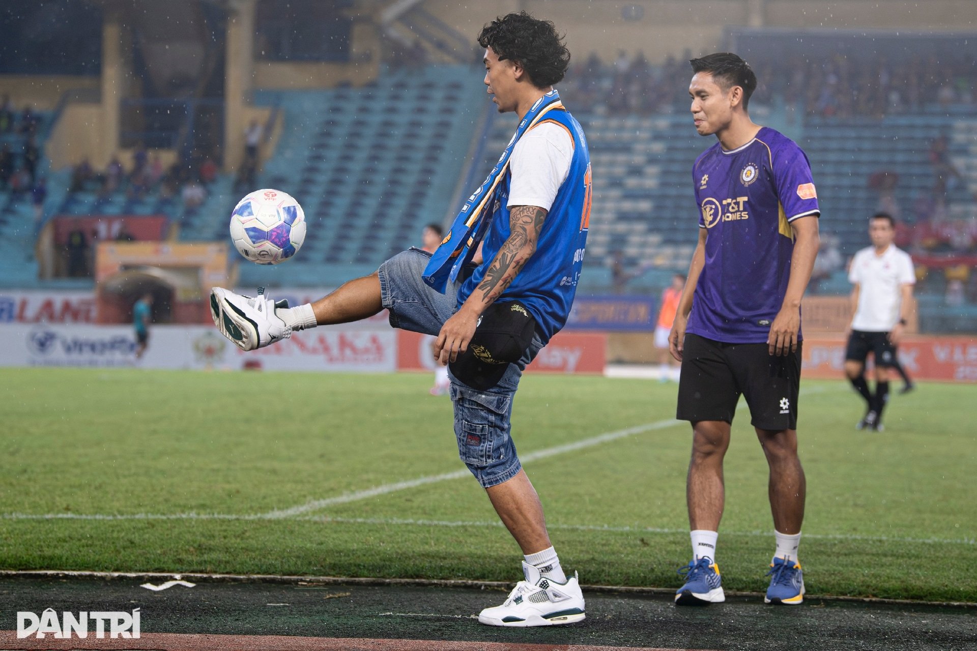 Màn giao lưu bóng đá - bóng rổ độc đáo giữa Hà Nội FC và Hanoi Buffaloes - 9