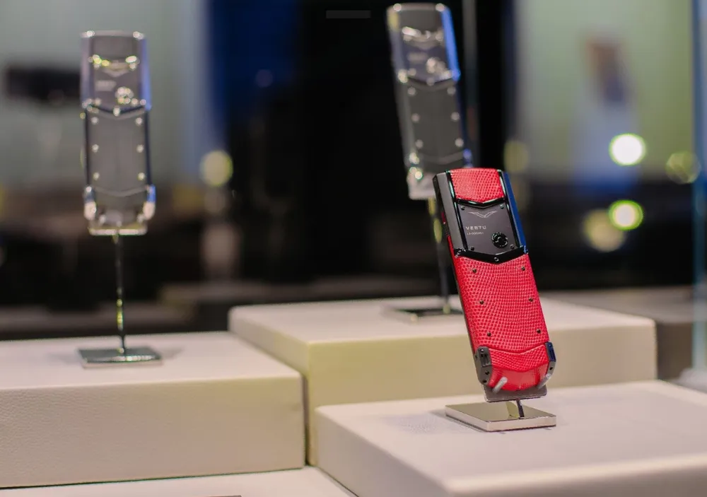 Vertu Vietnam - Vertu Signature V 4G .jpg