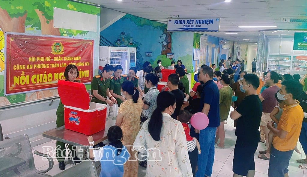 Nearly 200 servings of nutritious porridge and hundreds of boxes of milk were given to children and their families being treated at the hospital.