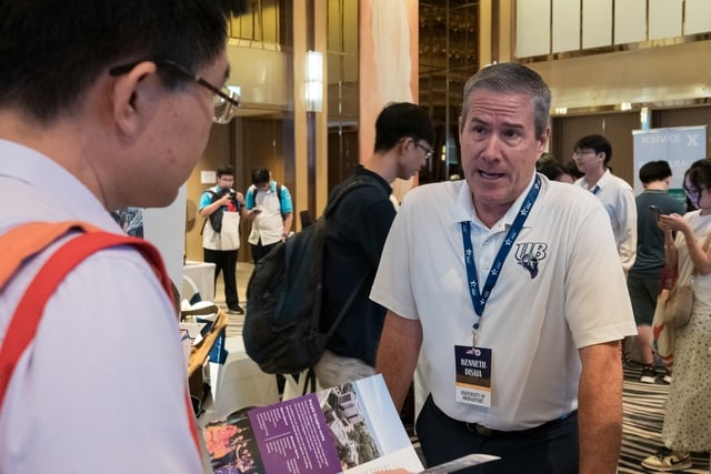ĐH Mỹ 'rộng cửa' tuyển người Việt, nhiều trường mở học bổng riêng, thêm hỗ trợ - Ảnh 2.