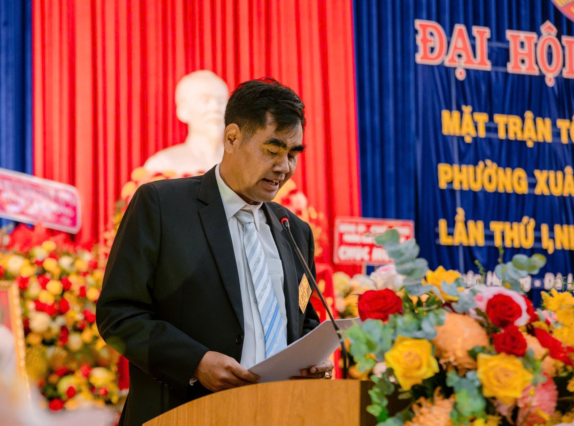 អនុប្រធានគណៈកម្មាធិការរណសិរ្សមាតុភូមិវៀតណាមខេត្ត Bon Yo Soan ថ្លែងសុន្ទរកថានៅមហាសន្និបាត