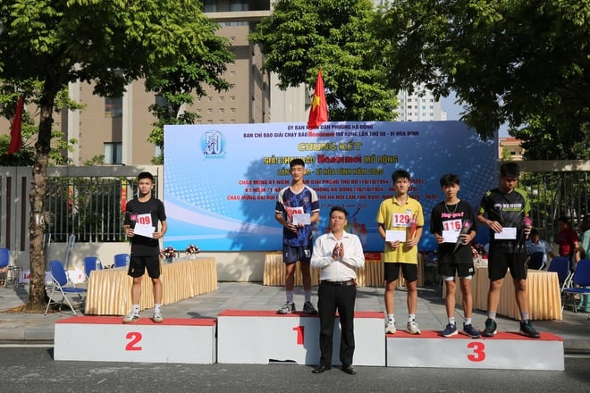 Sôi nổi Chung kết giải chạy Báo Hànộimới mở rộng lần thứ 50 tại phường Hà Đông- Ảnh 5.