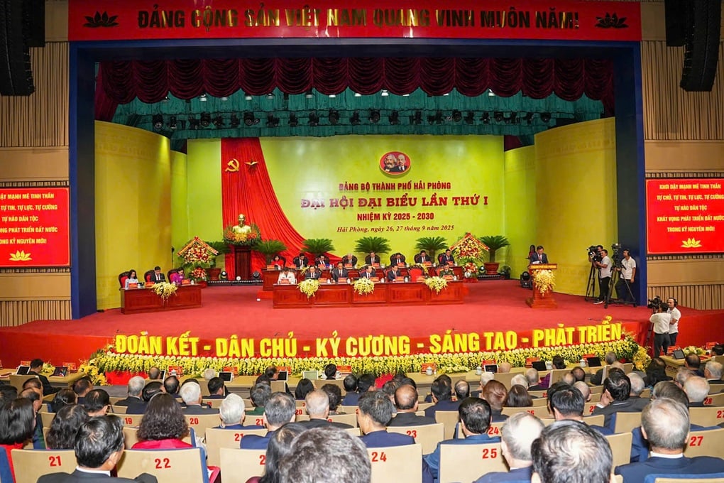 Ông Lê Tiến Châu tiếp tục giữ chức Bí thư Thành ủy Hải Phòng - 1