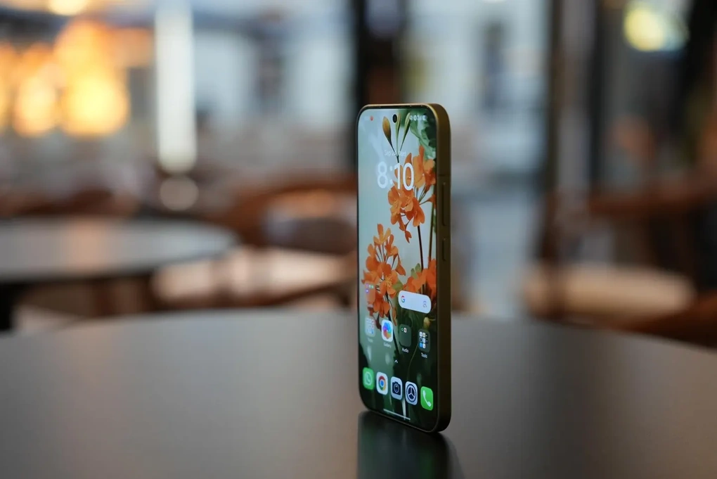 Trên tay điện thoại Xiaomi 17 Pro Max với thiết kế hai màn hình vừa ra mắt - 5