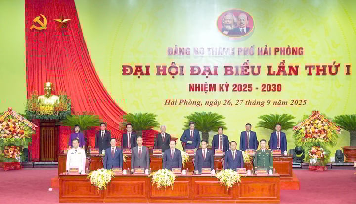 មហាសន្និបាតលើកទី 1 នៃគណៈកម្មាធិការបក្សទីក្រុង Hai Phong សម្រាប់អាណត្តិឆ្នាំ 2025-2030 នឹងពិភាក្សា និងសម្រេចអំពីគោលនយោបាយសំខាន់ៗសម្រាប់ការអភិវឌ្ឍន៍ទីក្រុងនាពេលខាងមុខ។