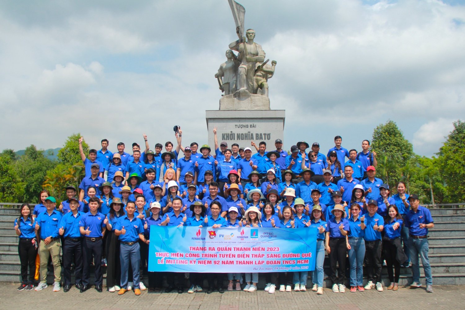សមាជិកសហភាពយុវជន BSR ចូលរួមយ៉ាងសកម្មក្នុងសកម្មភាពស្ម័គ្រចិត្តដើម្បីសហគមន៍ ផ្សព្វផ្សាយស្មារតីនៃក្តីស្រឡាញ់ និងការចែករំលែក។
