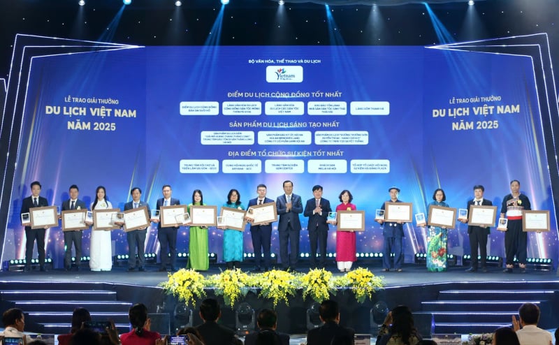 ភូមិគ្រឿងស្មូន Thanh Ha ទទួលបានកិត្តិយសជា “គោលដៅទេសចរណ៍សហគមន៍ល្អបំផុត” ក្នុងឆ្នាំ ២០២៥ -១