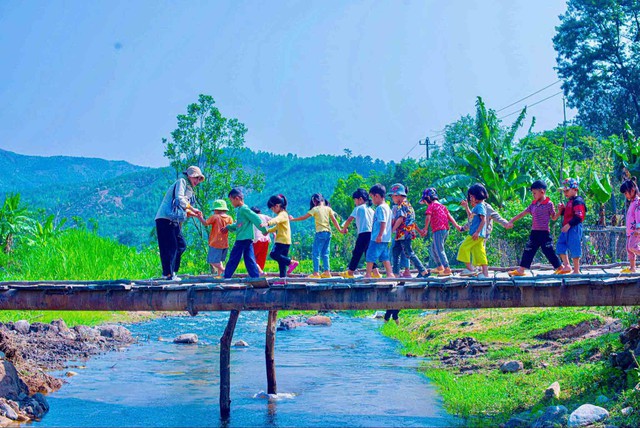 Menyemai benih di bawah sinaran matahari - Foto 2.