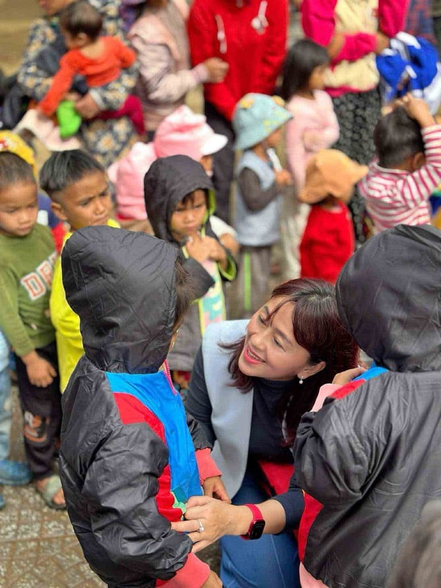 Menyemai benih di bawah sinaran matahari - Foto 9.