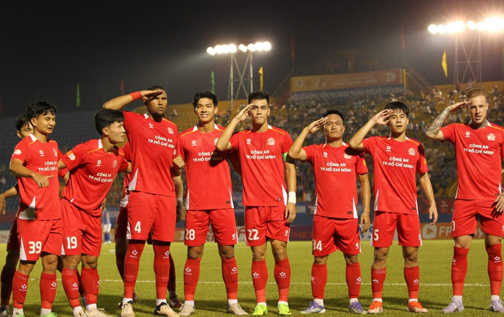 យោបល់លើការប្រកួត SLNA vs CA TP.HCM ម៉ោង 6:00 ល្ងាច ថ្ងៃទី 27 ខែកញ្ញា: Thanh Vinh នៅតែជាកន្លែងគ្រោះថ្នាក់? - រូបថត 2
