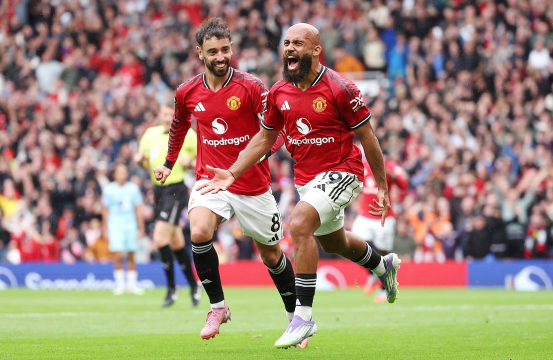 Manchester United ប្រកួតជាមួយក្រុម Burnley Premier League 3 scaled.jpg