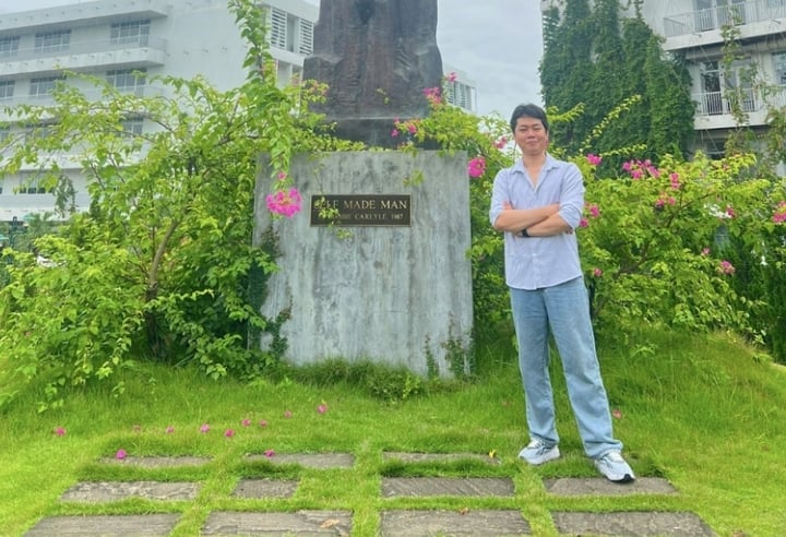 FPT 대학 캠퍼스의 Nguyen Phi Hung 박사