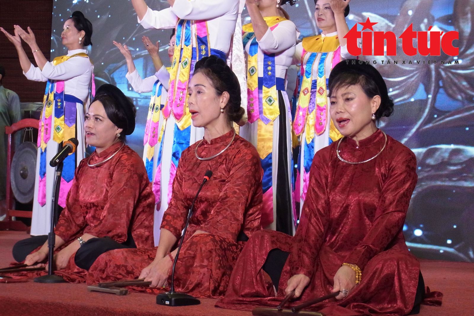 ចំណងជើងរូបថត