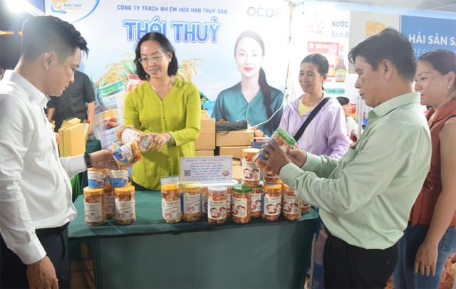 មហោស្រពទេសចរណ៍ និងពាណិជ្ជកម្មខេត្តអានយ៉ាង៖ ផ្សព្វផ្សាយម្ហូបក្នុងស្រុក - រូបថត ៣.