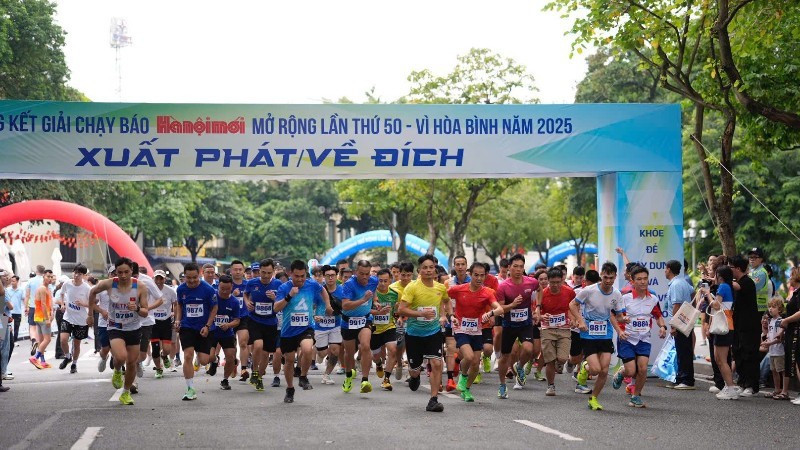 Hơn 3.000 vận động viên đã tham gia thi đấu chung kết giải.