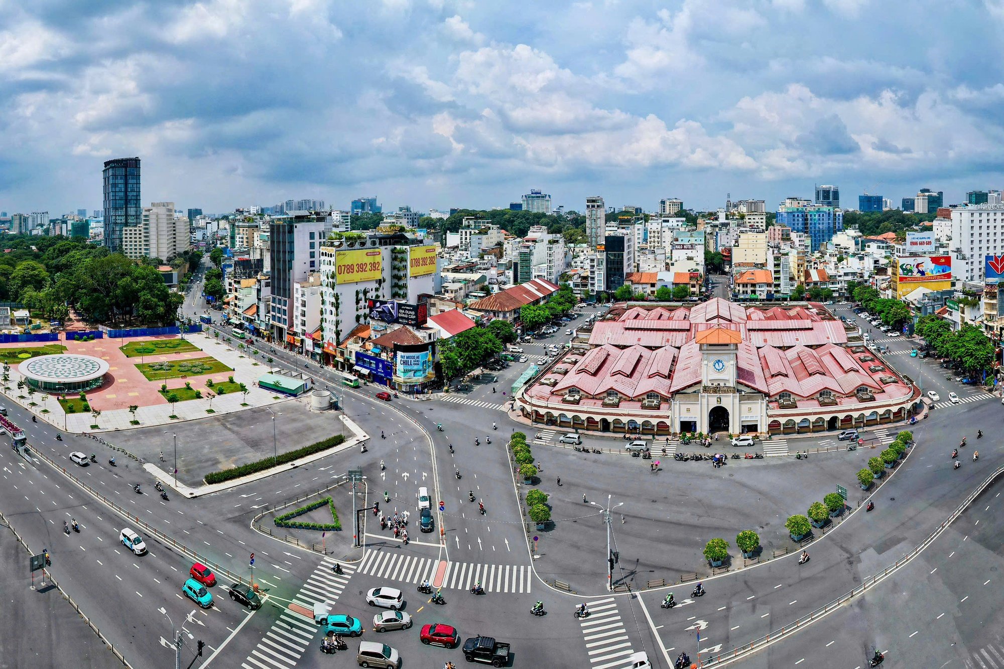 Mở rộng quảng trường bên sông Sài Gòn- Ảnh 2.