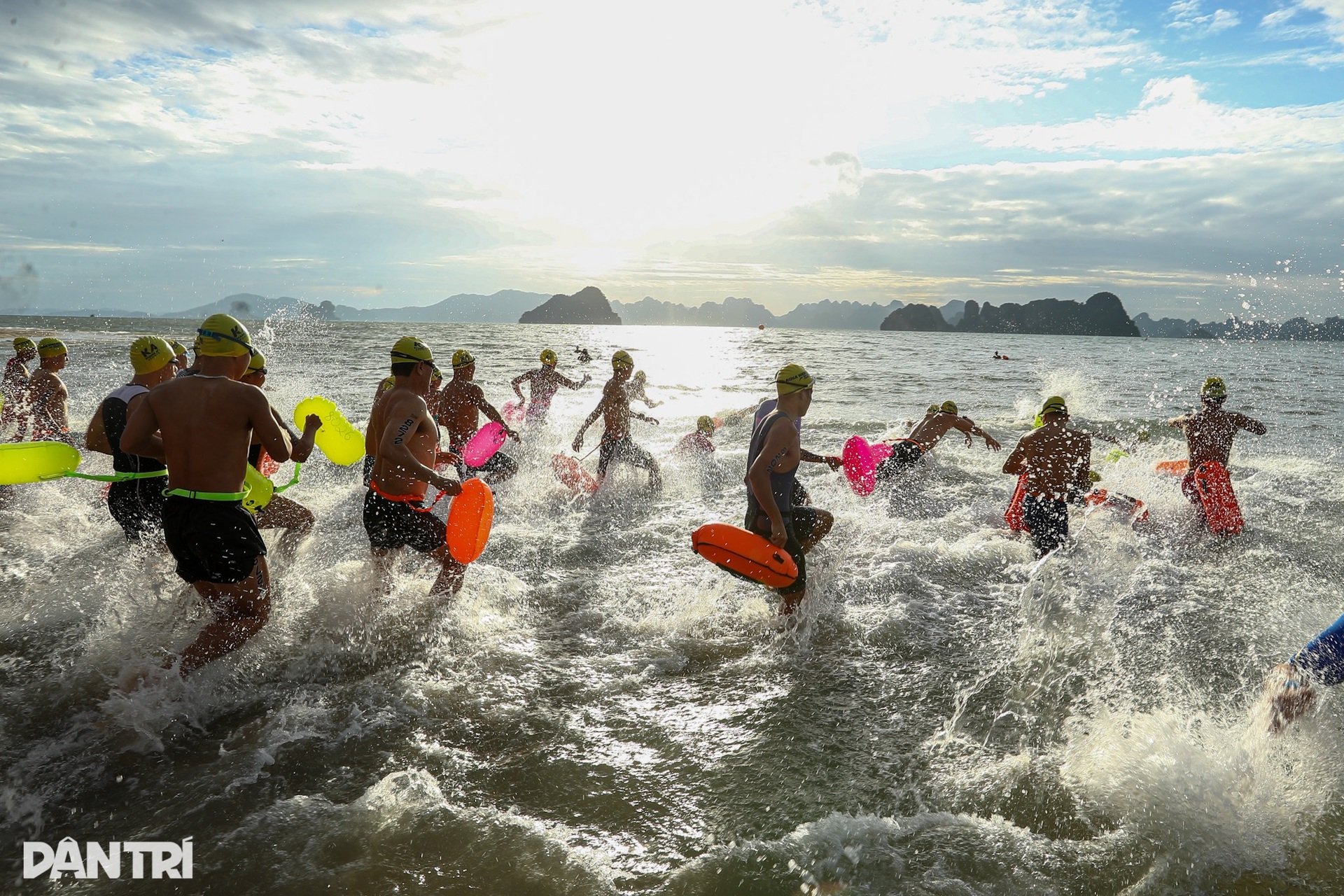 Xé gió, rẽ sóng, chiến binh Aqua Warriors Vân Đồn 2025 quyết liệt tranh tài - 6
