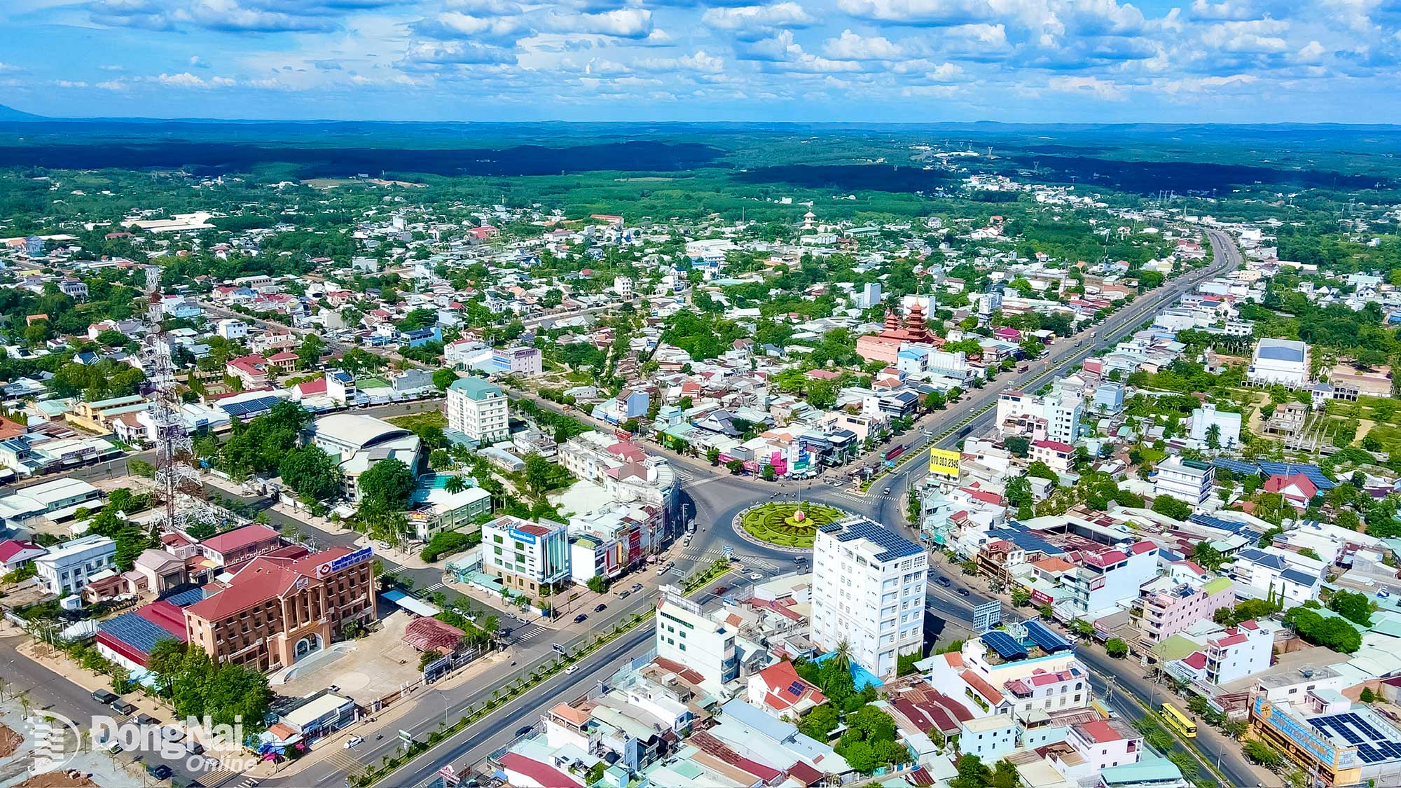 បន្ទាប់​ពី​រួម​បញ្ចូល​ជាមួយ​ខេត្ត Binh Phuoc ខេត្ត Dong Nai បាន​ពង្រីក​កន្លែង​អភិវឌ្ឍន៍​របស់​ខ្លួន។ ក្នុងរូបថត៖ ផ្នែកមួយនៃវួដ Binh Phuoc ឃើញពីខាងលើ។ រូបថត៖ Phu Quy  