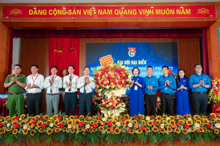 Đại hội Đoàn TNCS Hồ Chí Minh phường Phúc Lợi lần thứ I: Tiên phong chuyển đổi số, xung kích vì cộng đồng- Ảnh 4.